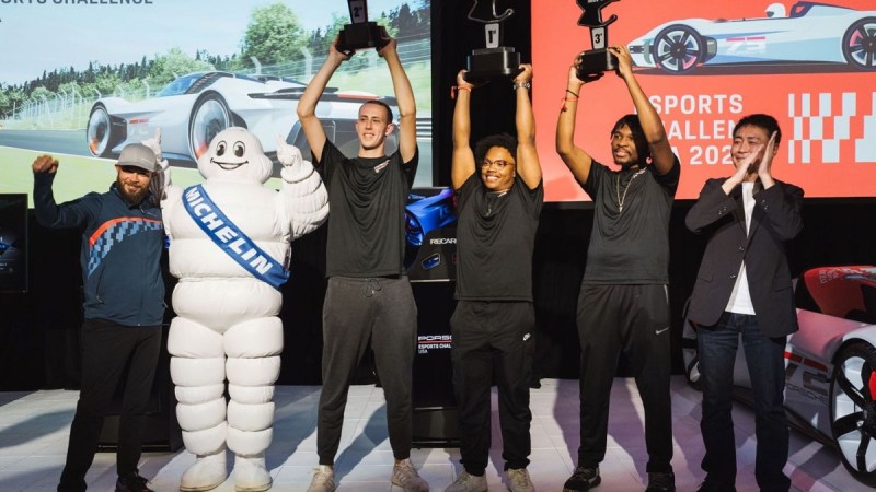 The victors of the 2023 Porsche Esports Challenge USA event.