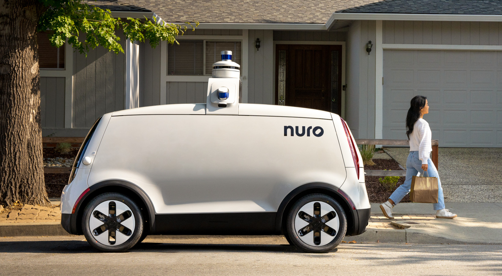 Sideview of the Nuro R3 delivery robot, which uses Arm's IP